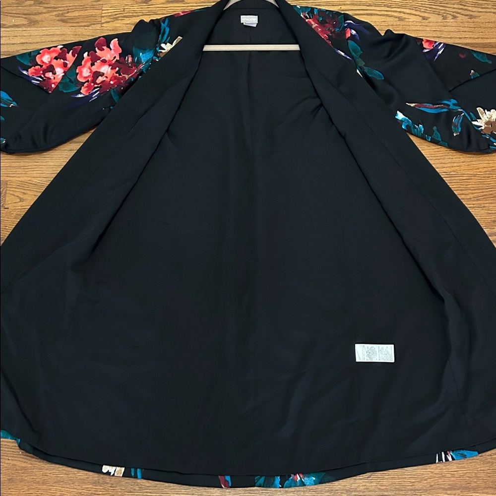 Chicos Kimono Women’s 00 Drama Duster Floral Tulip Sleeve Jacket Black Lagenlook - Picture 9 of 10